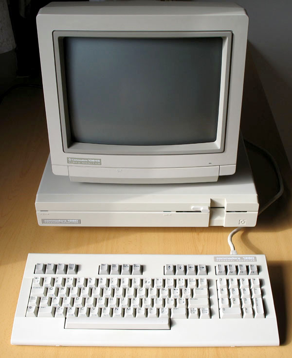 Commodore 128D y Commodore 1084S
